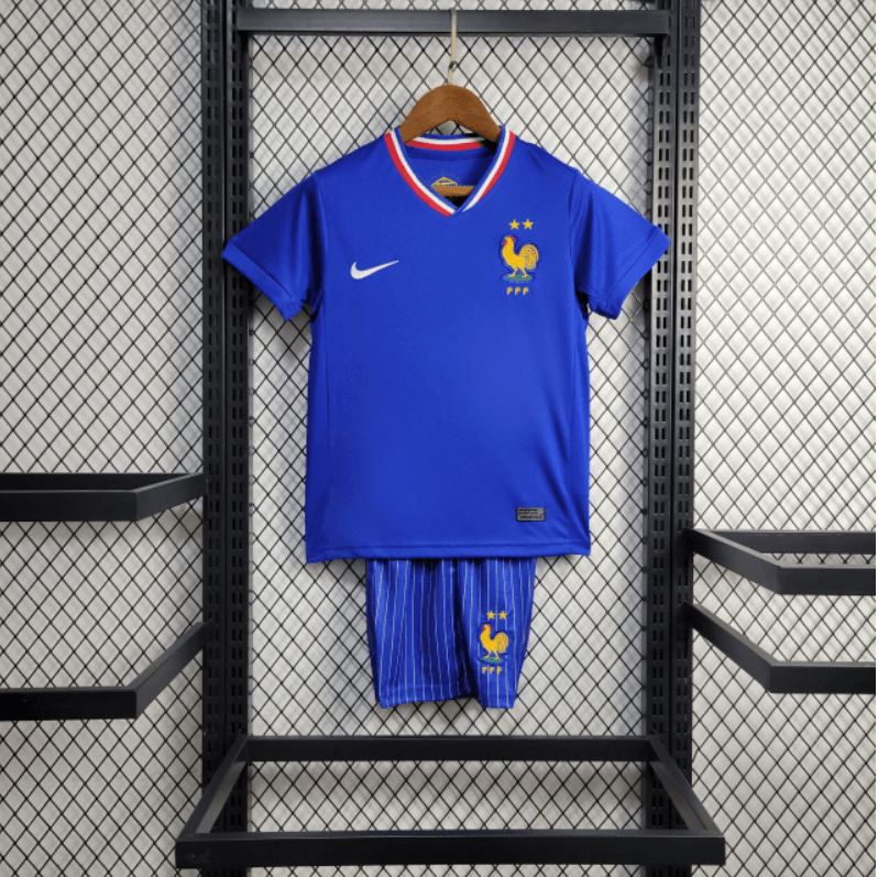Kit infantil - França  24/25